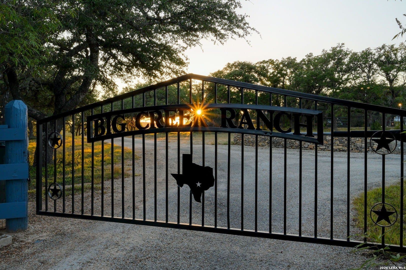 24.95 acres in Blanco County