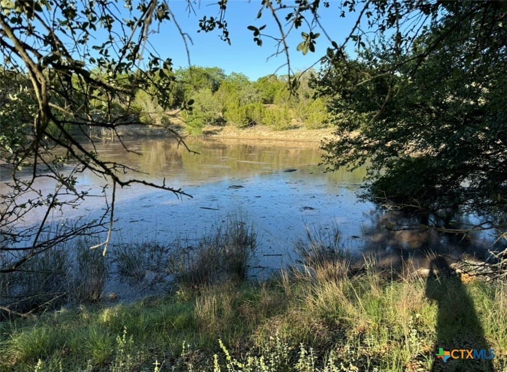 11.25 acres in Lampasas County