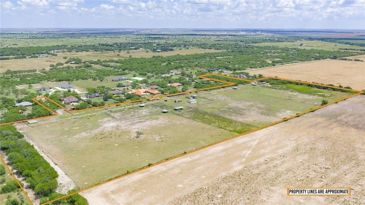 30.8 acres in Kleberg County