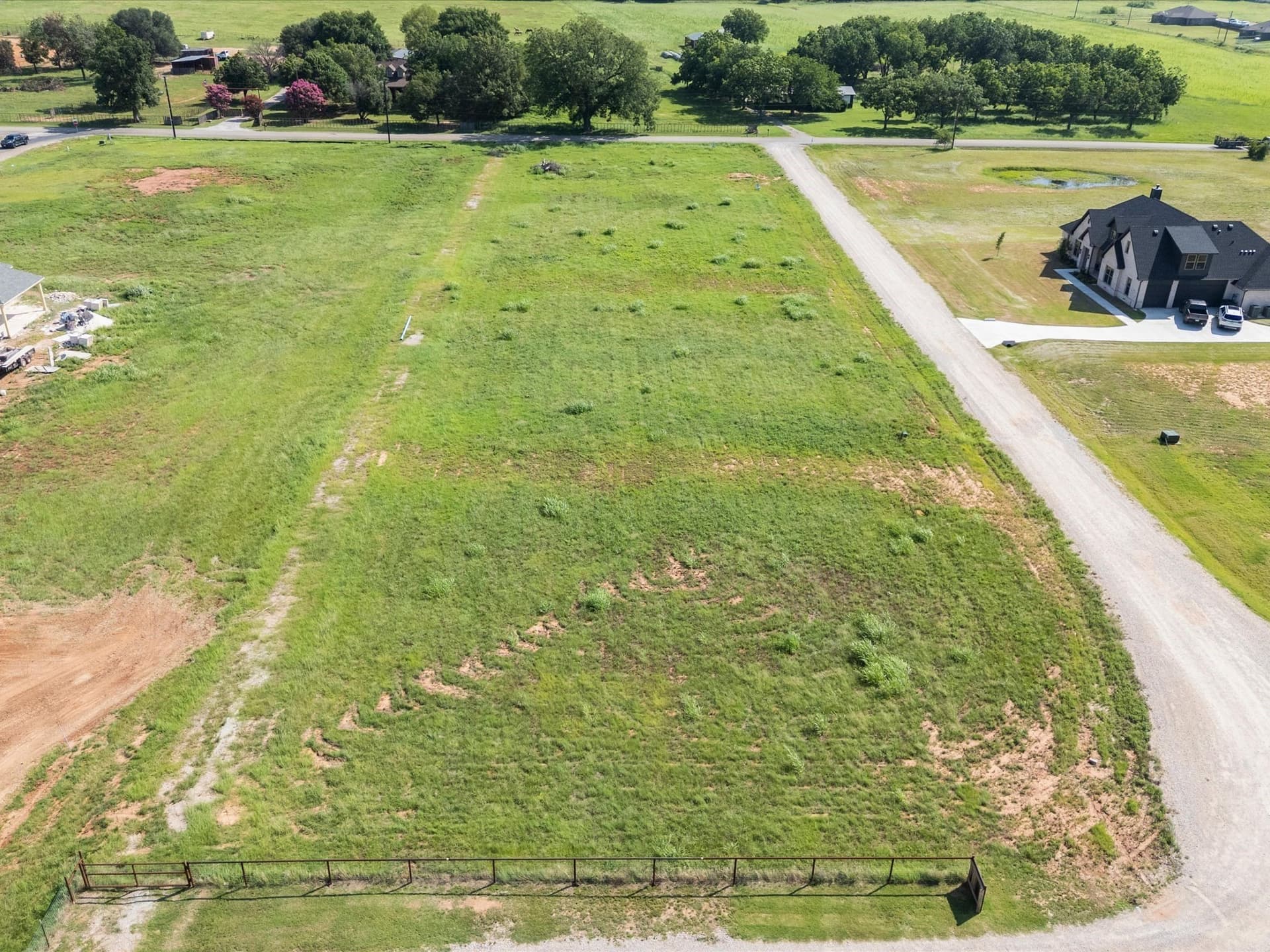 2.02 acres in Parker County