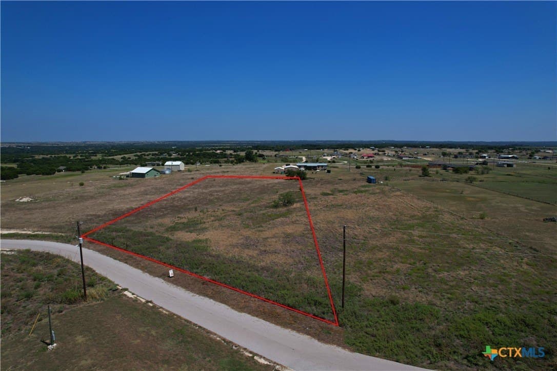 2 acres in Burnet County