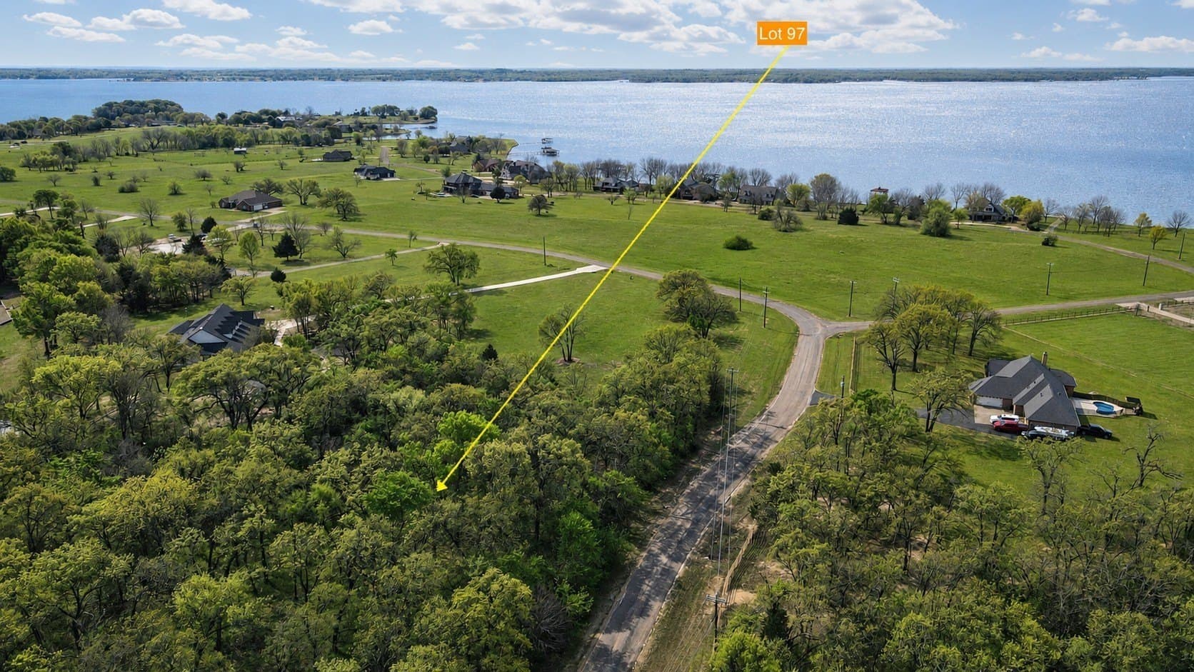 1.57 acres in Navarro County