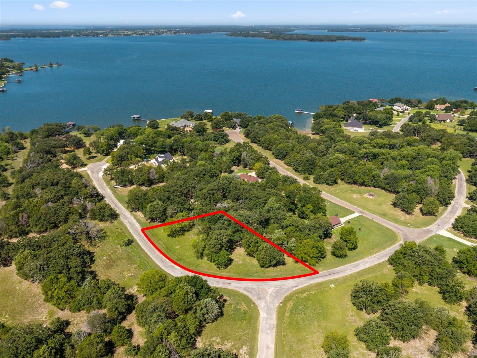 1.05 acres in Navarro County