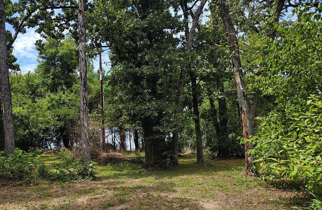 0.57 acres in Henderson County