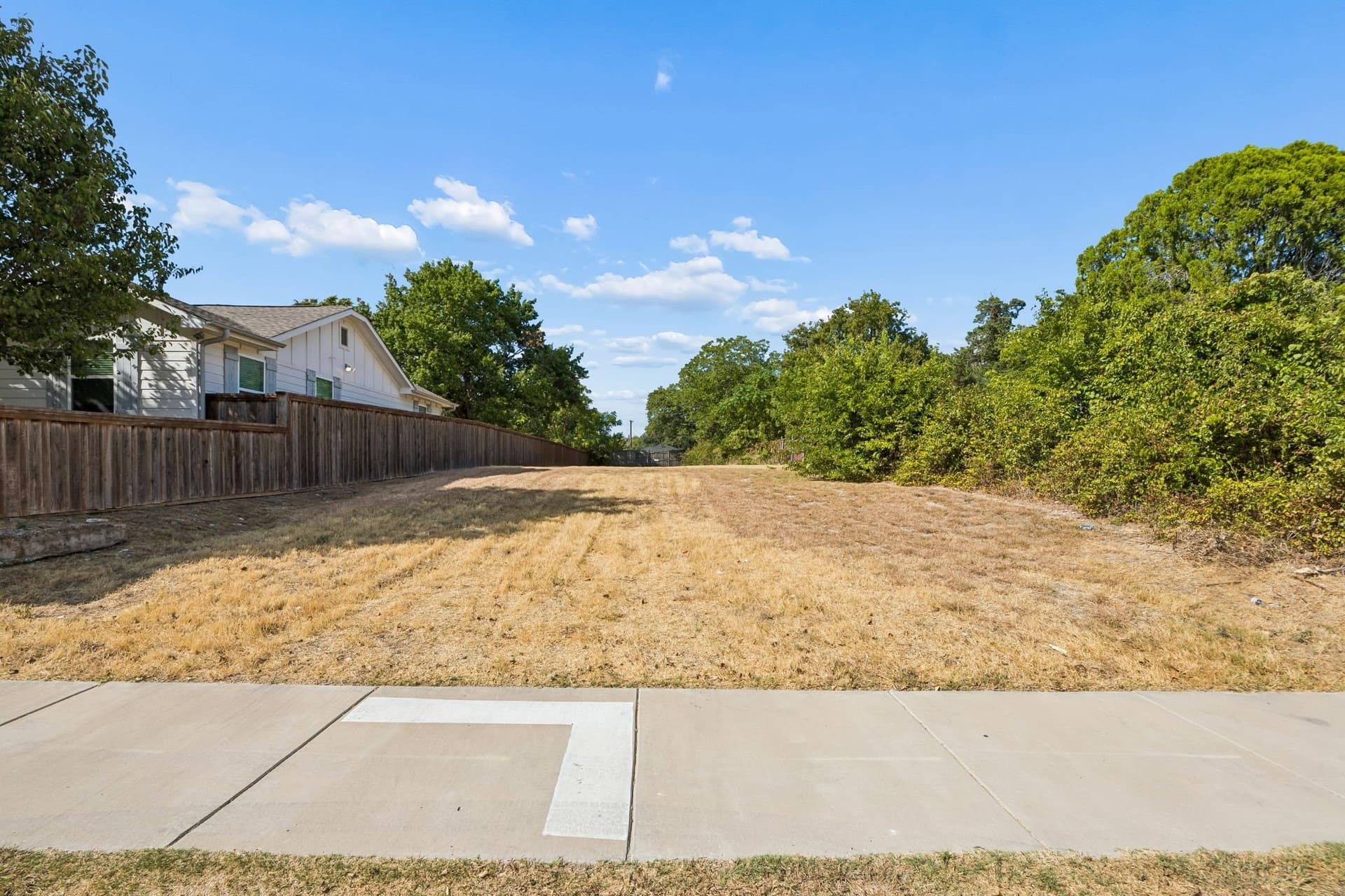 0.25 acres in Dallas County