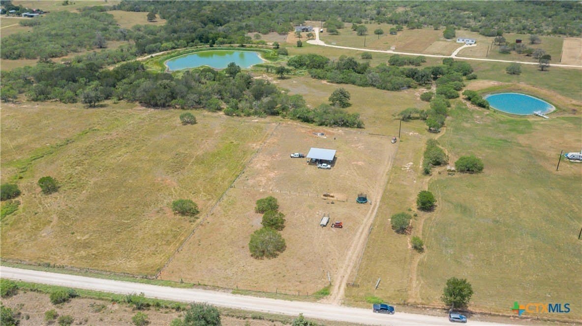 17.04 acres in Gonzales County