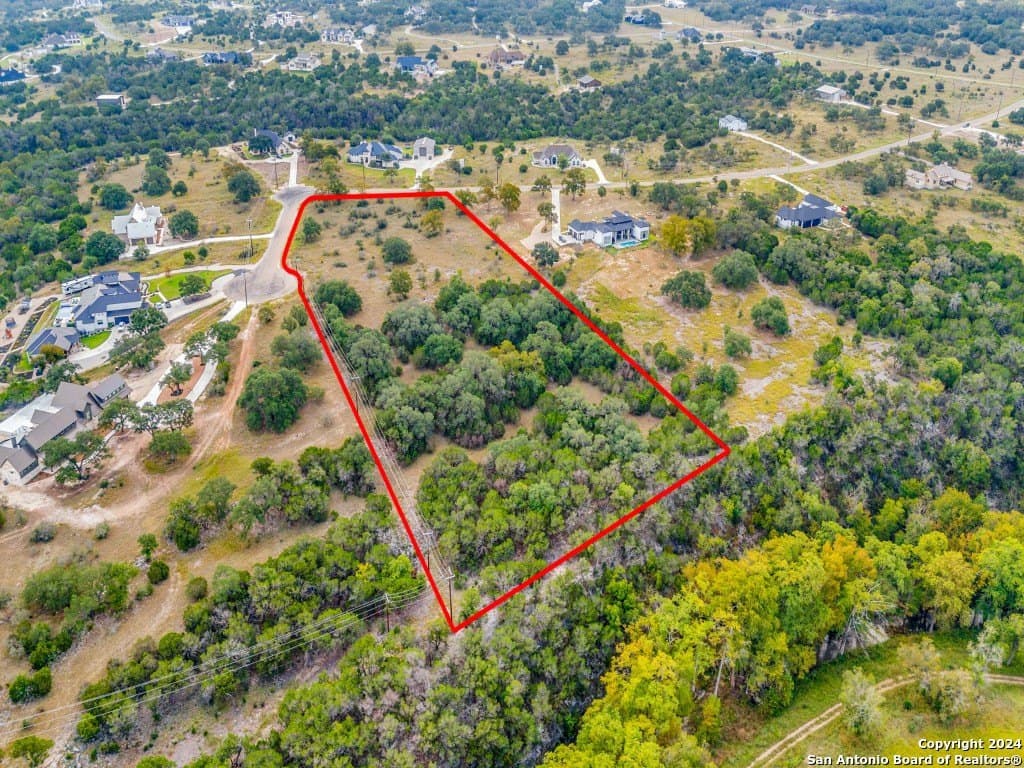 6.13 acres in Kendall County