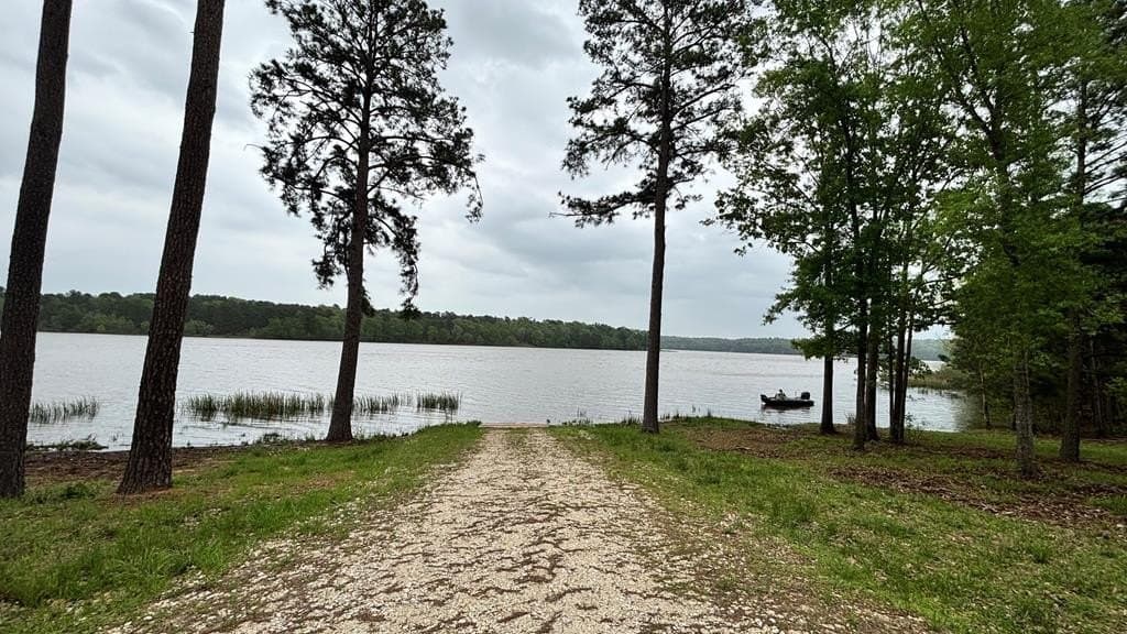 10.23 acres in Texas County