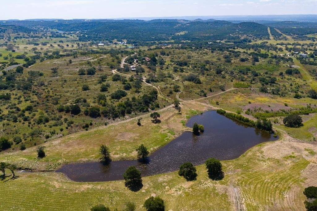 100 acres in Kerr County