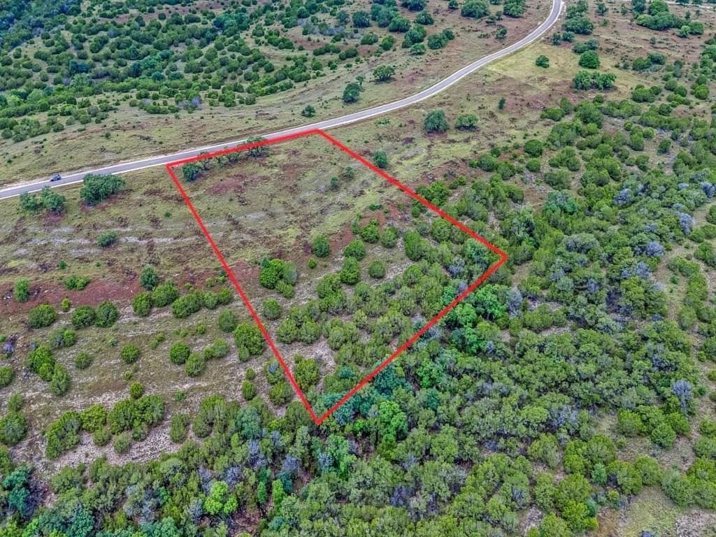 3.31 acres in Gillespie County