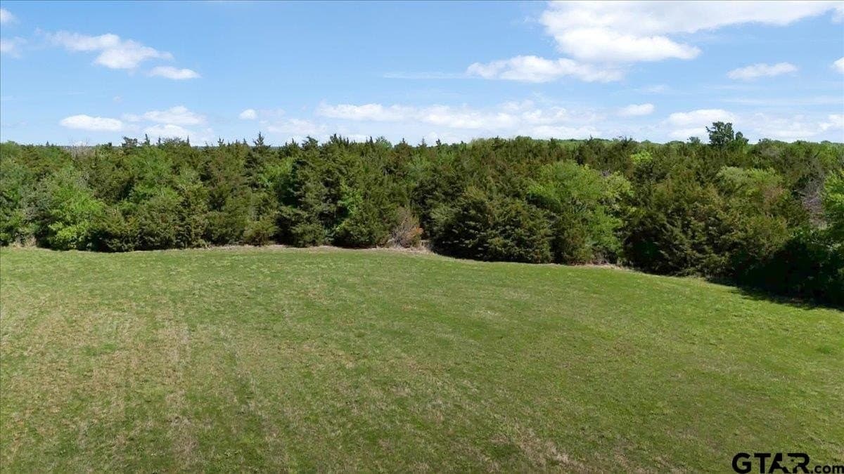 15 acres in Hunt County