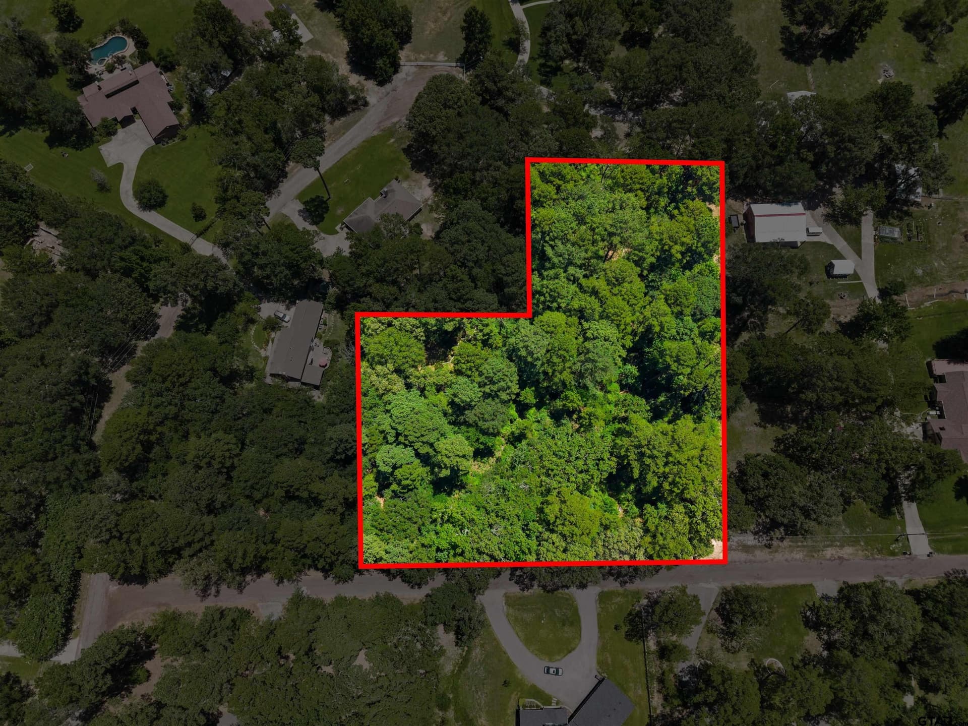 2.1 acres in Smith County