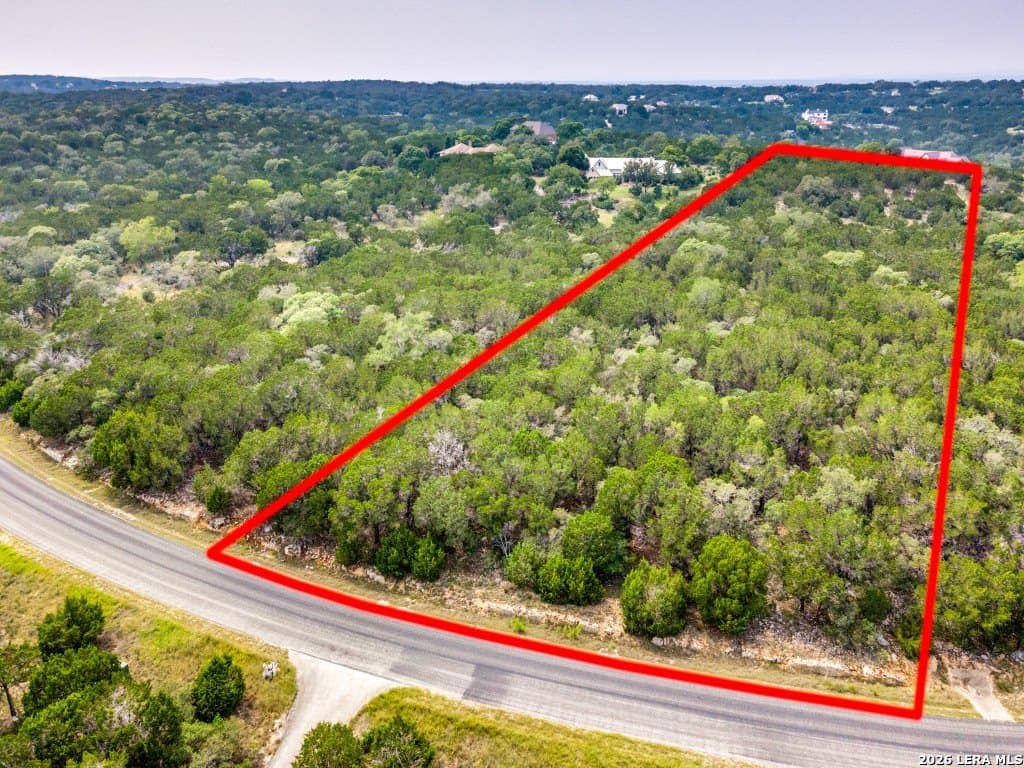 4.43 acres in Kendall County