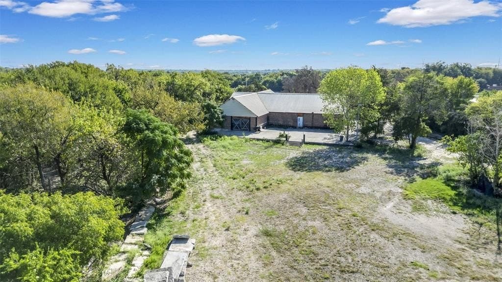 8.69 acres in Dallas County