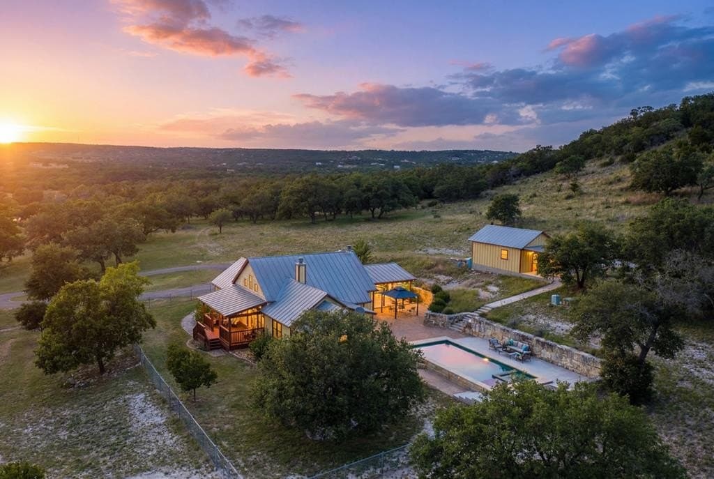 62 acres in Gillespie County