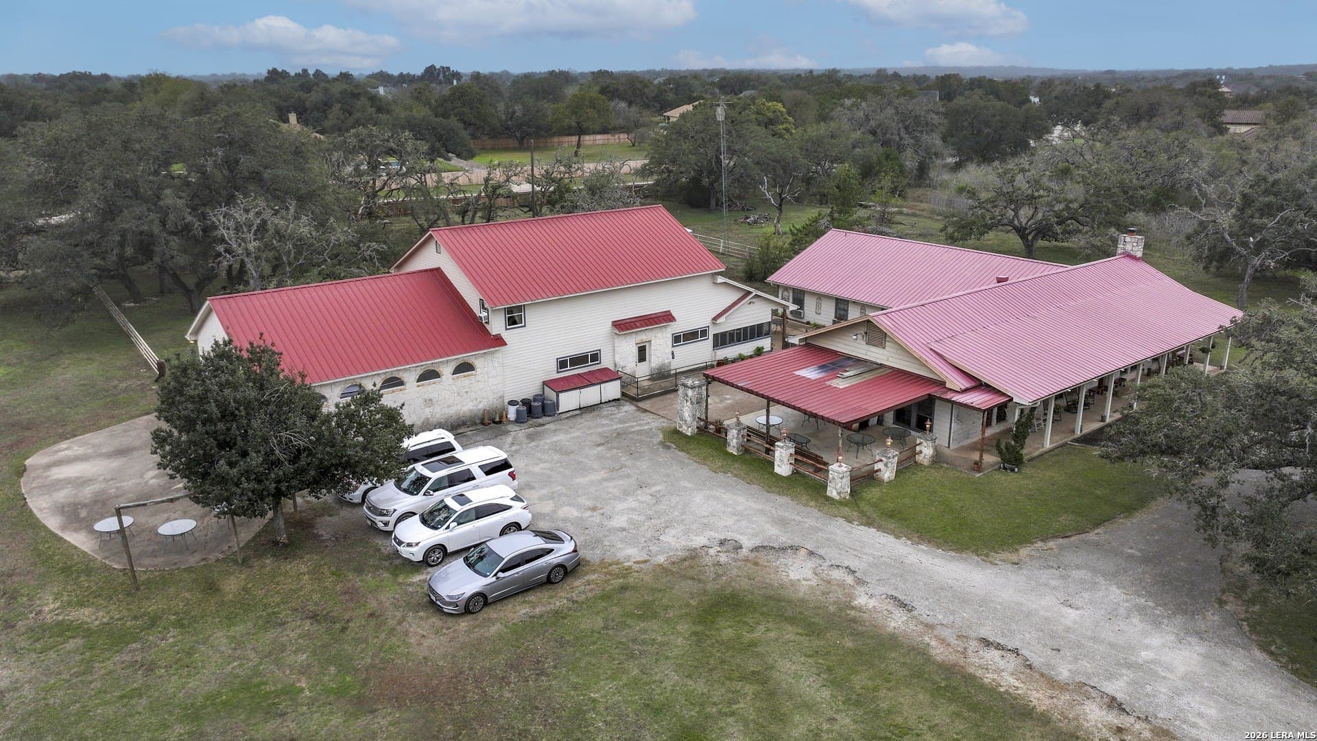 10.43 acres in Hays County