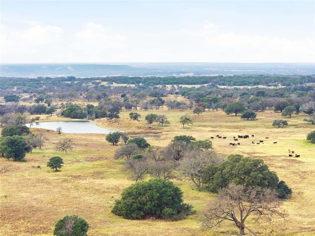 697.92 acres in Bosque County
