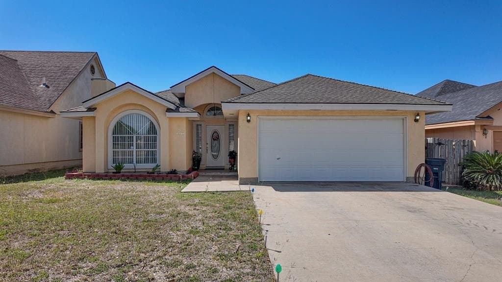 5,750 acres in Maverick County