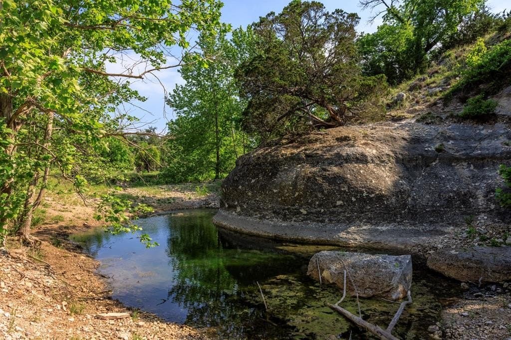 101.63 acres in Kerr County