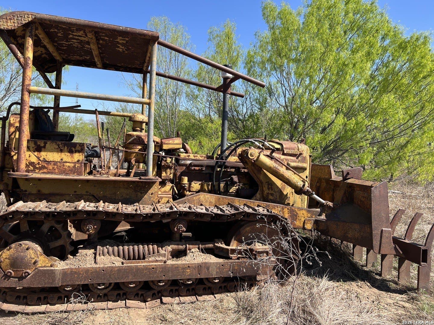 10 acres in Bexar County