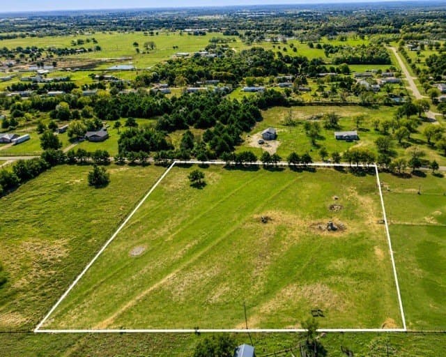5 acres in Cooke County