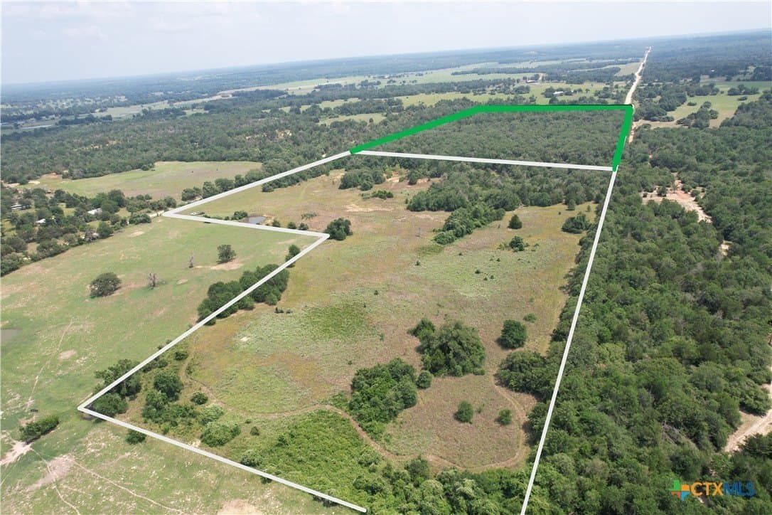 30.43 acres in Milam County