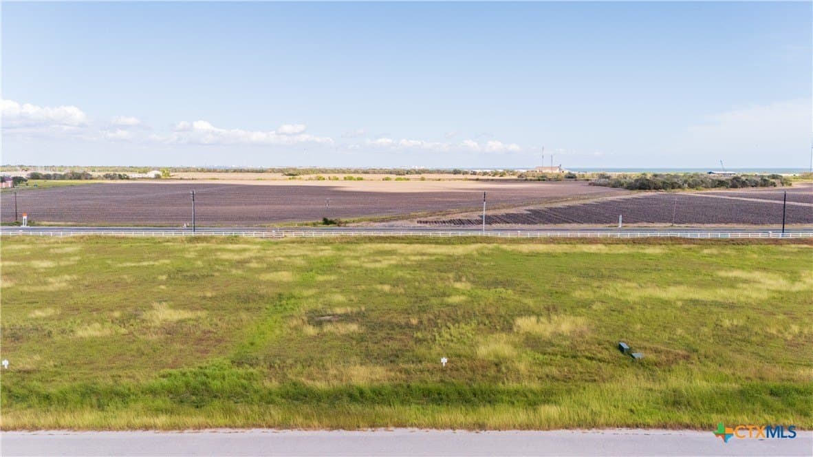 0.83 acres in Calhoun County