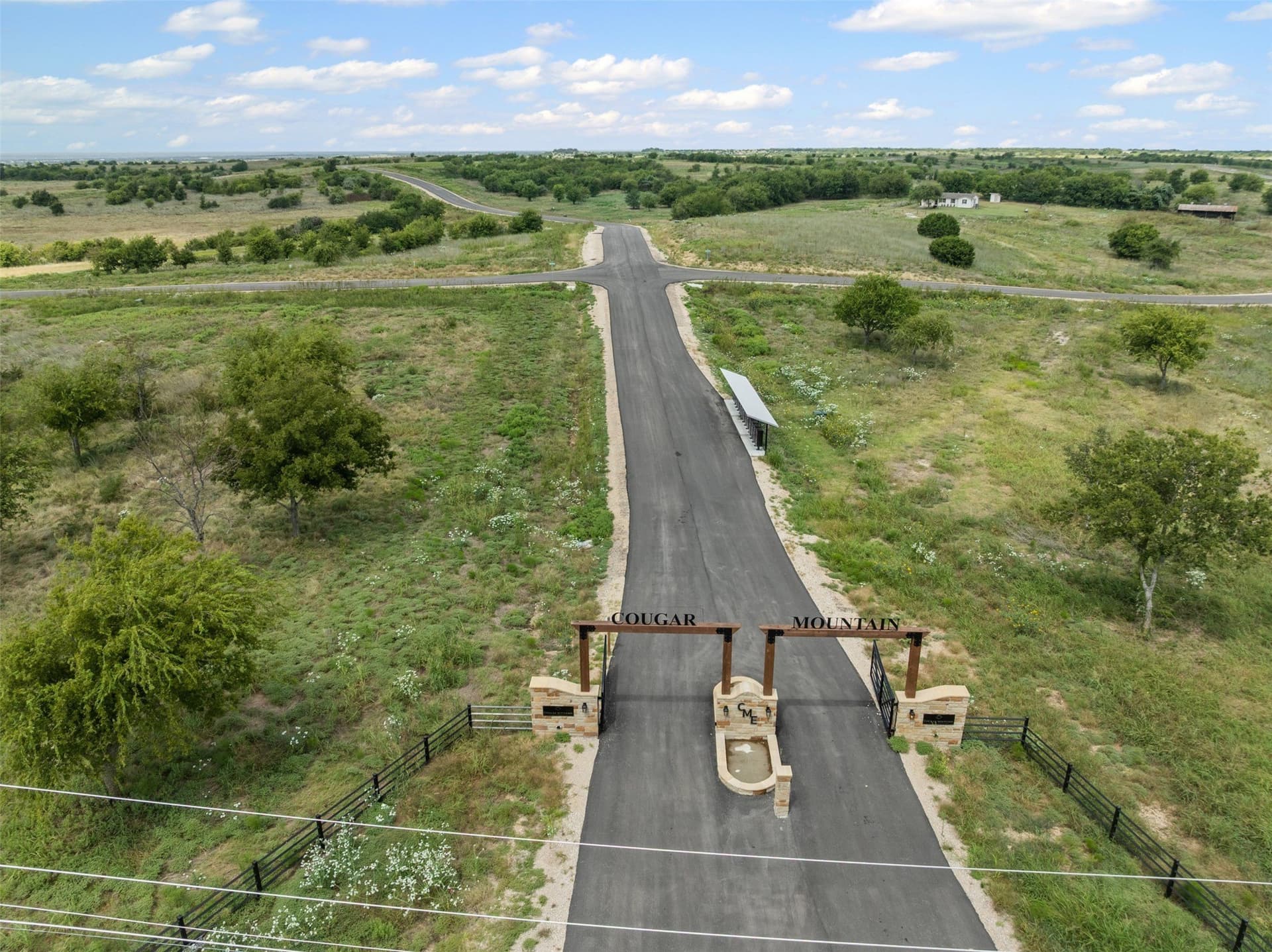 1.94 acres in Hood County