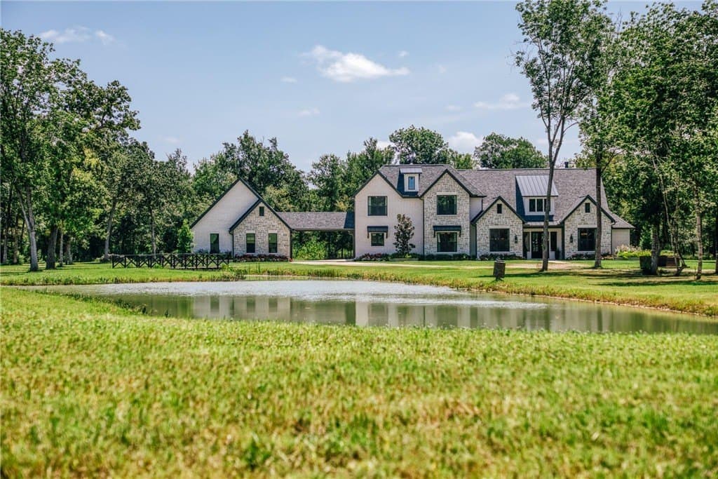 17.65 acres in WALLER County