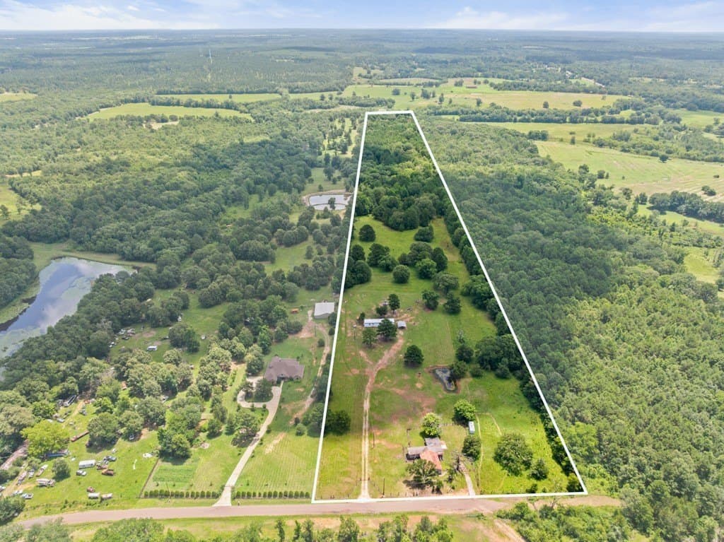 30 acres in Smith County