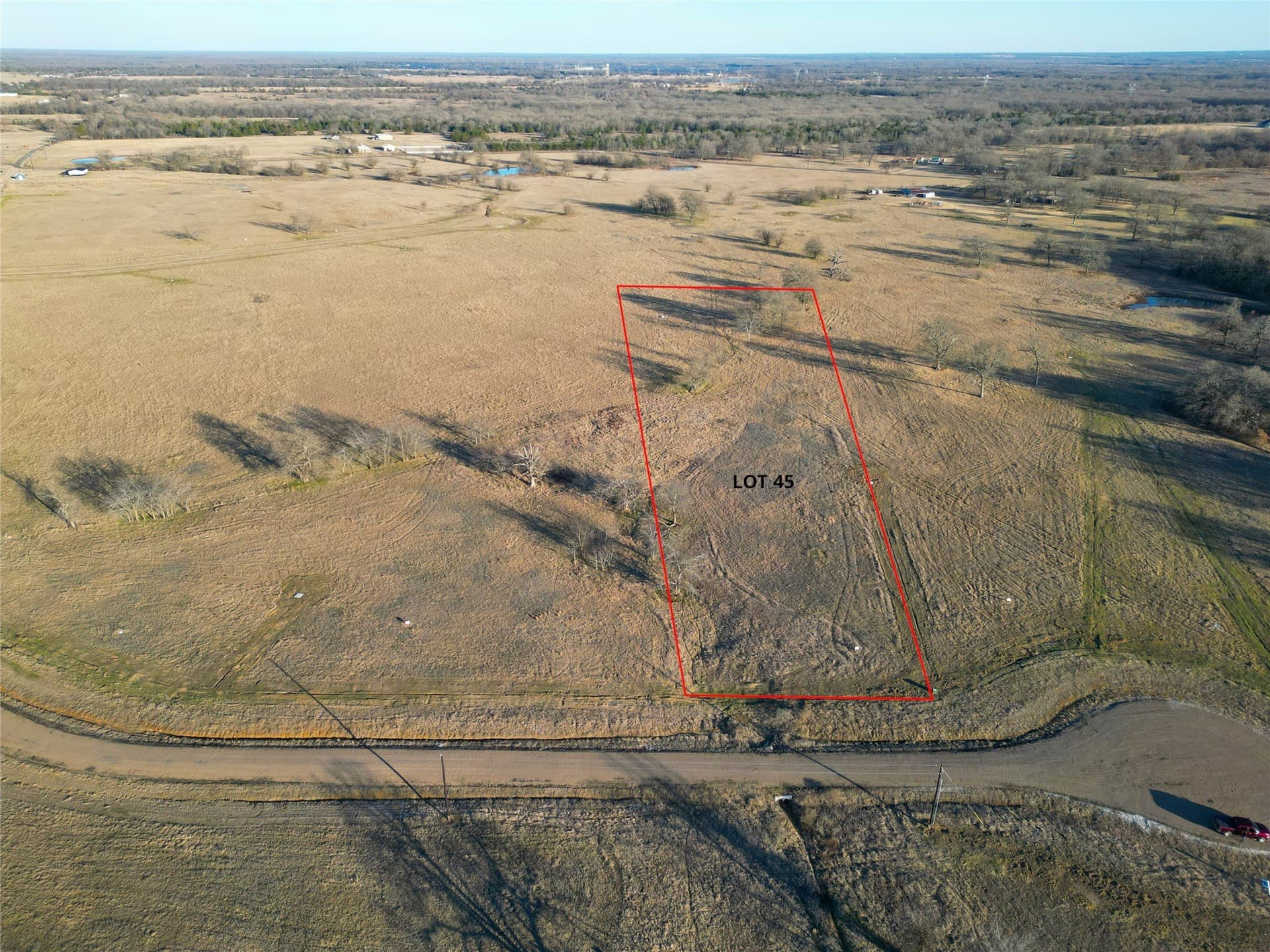 4 acres in Hopkins County