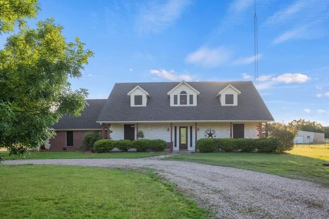 10.55 acres in Hopkins County