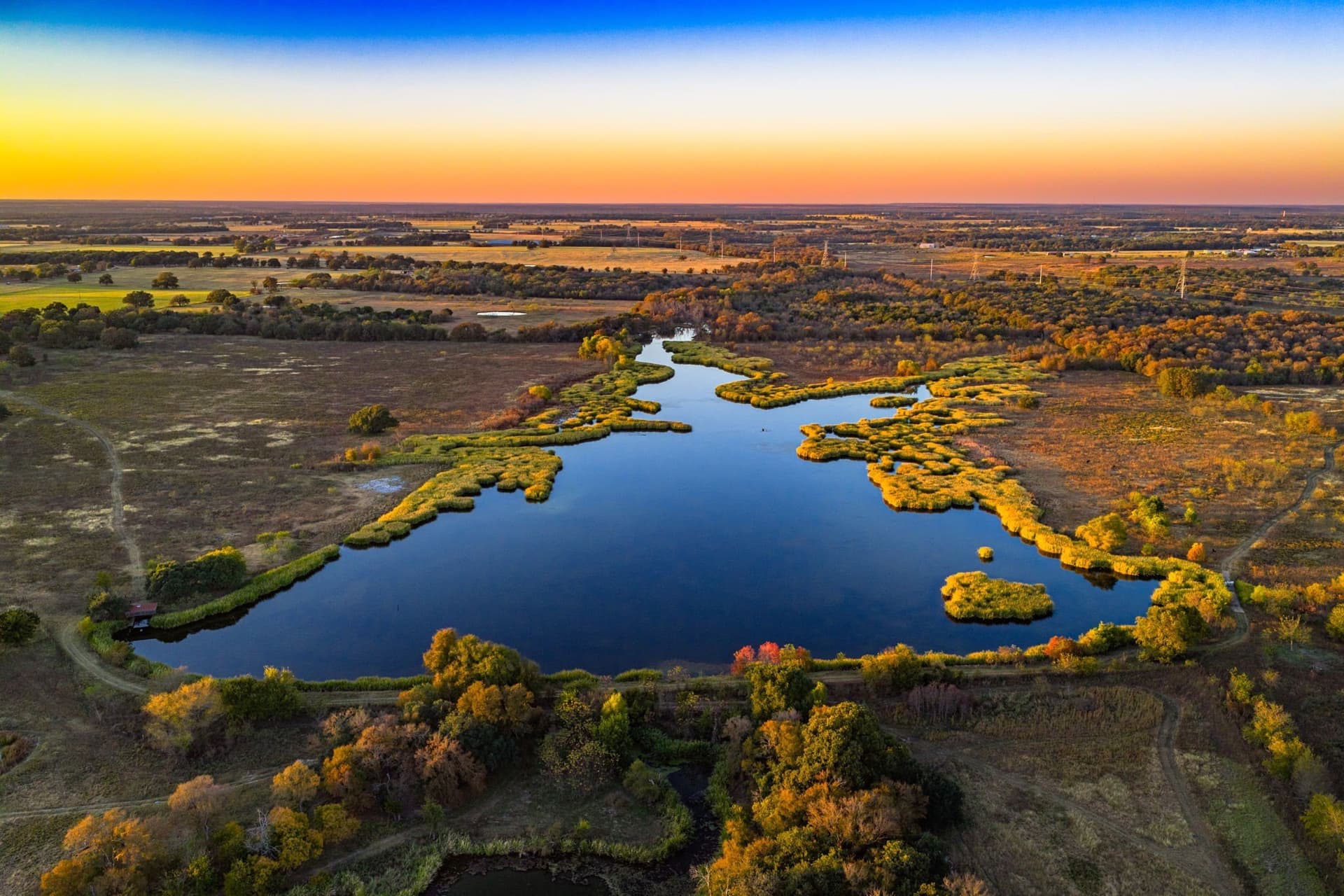 843 acres in Hill County
