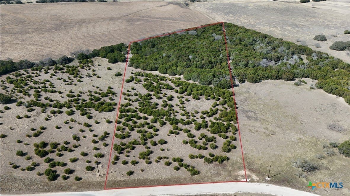 10 acres in Burnet County