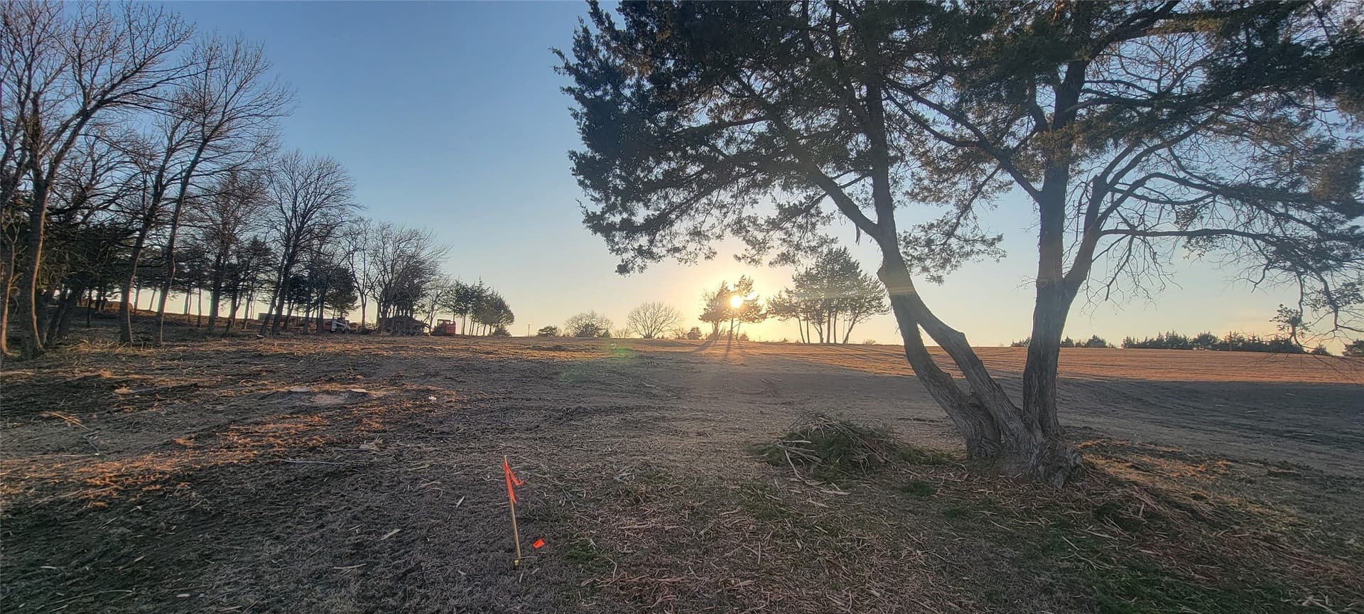 2.21 acres in Ellis County