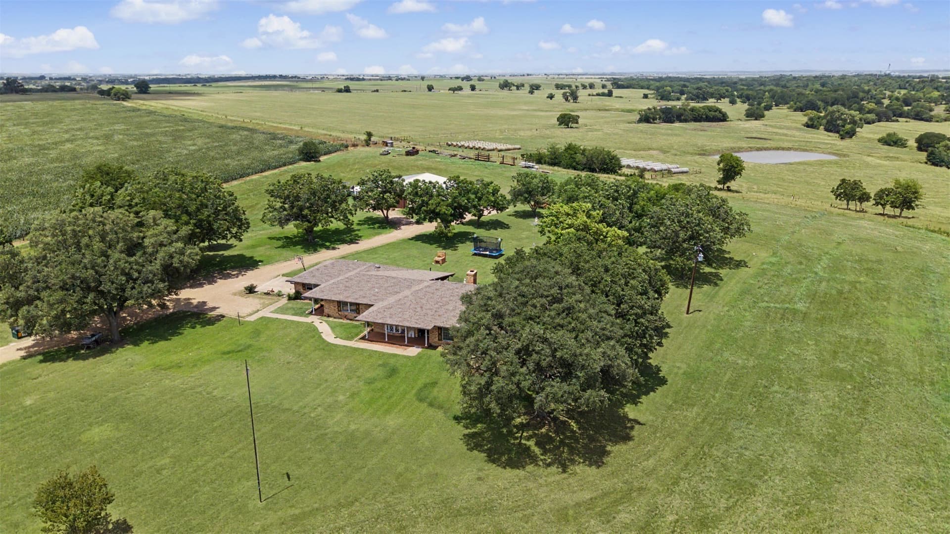 350 acres in Hill County