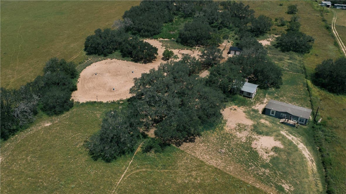 15.98 acres in Atascosa County