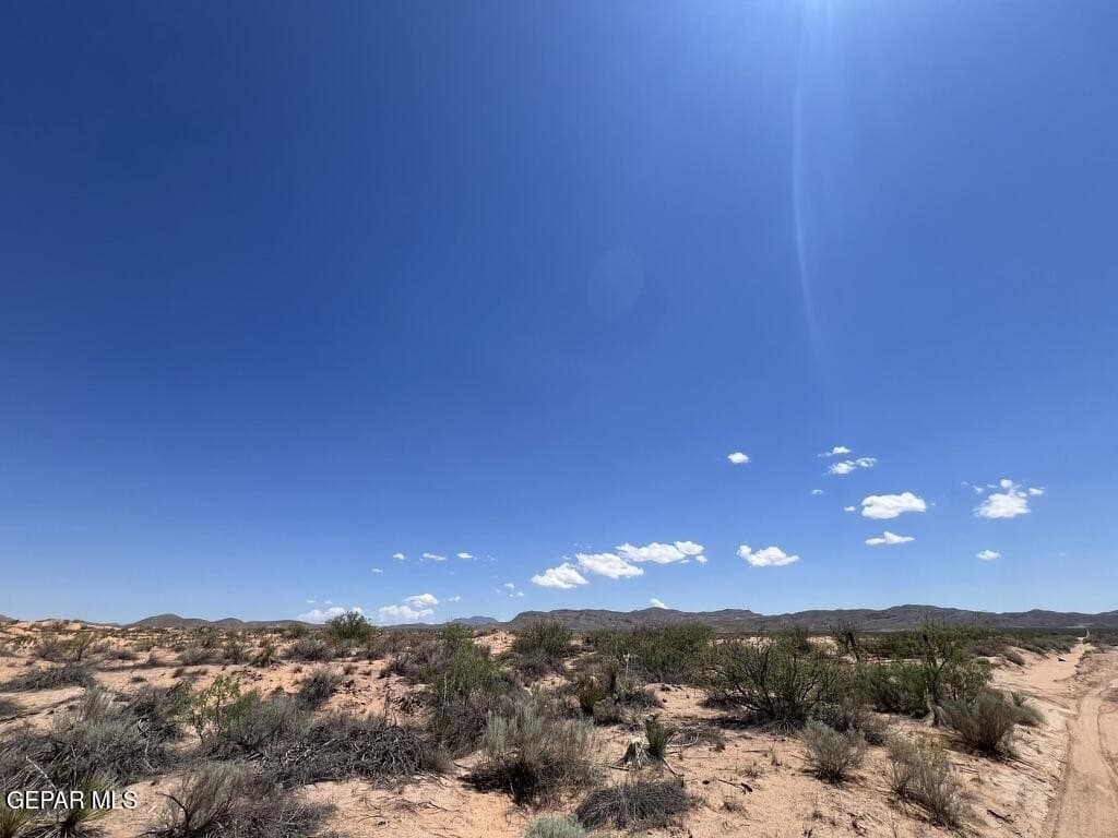 5 acres in El Paso County