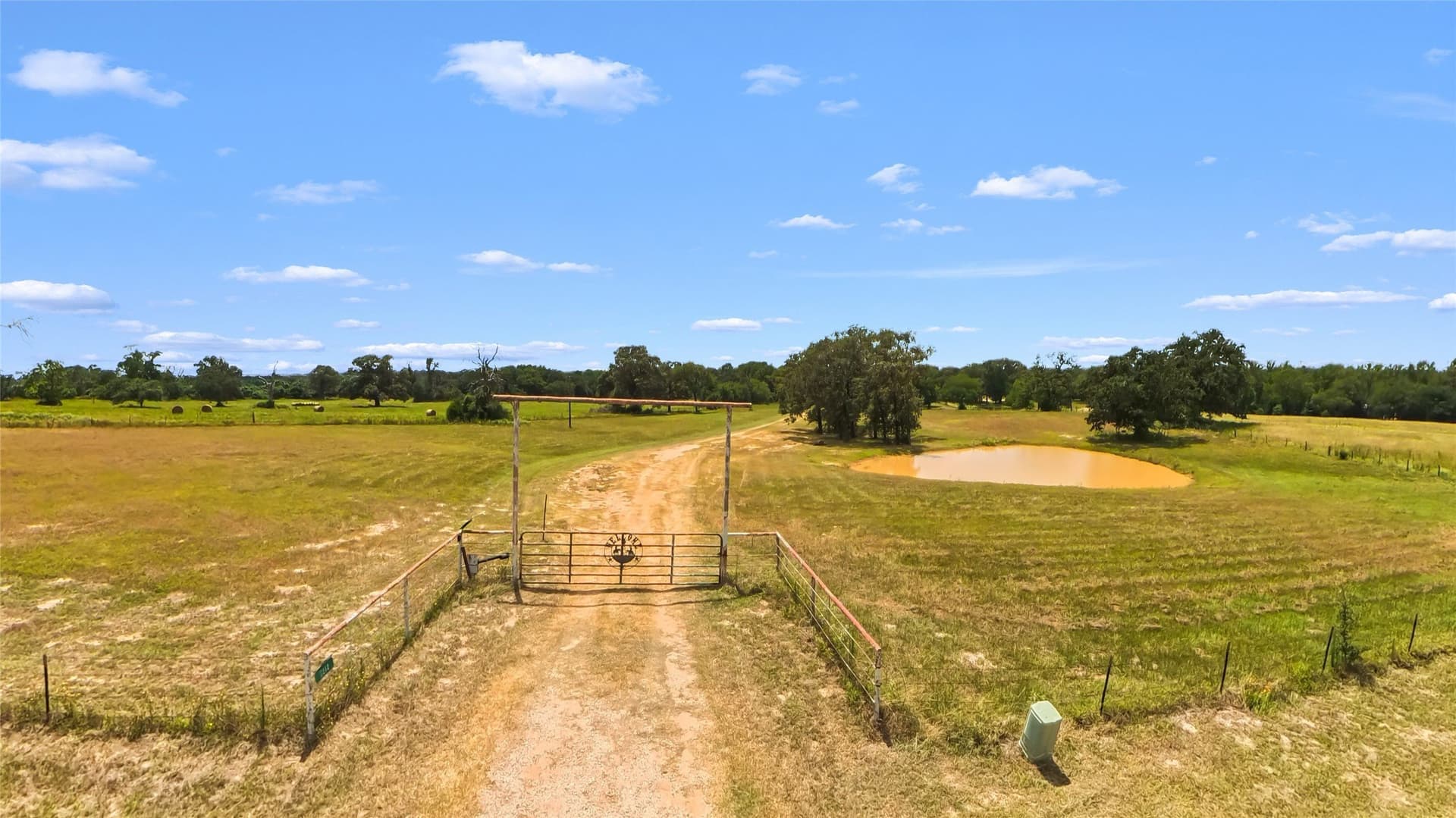 10.5 acres in Leon County