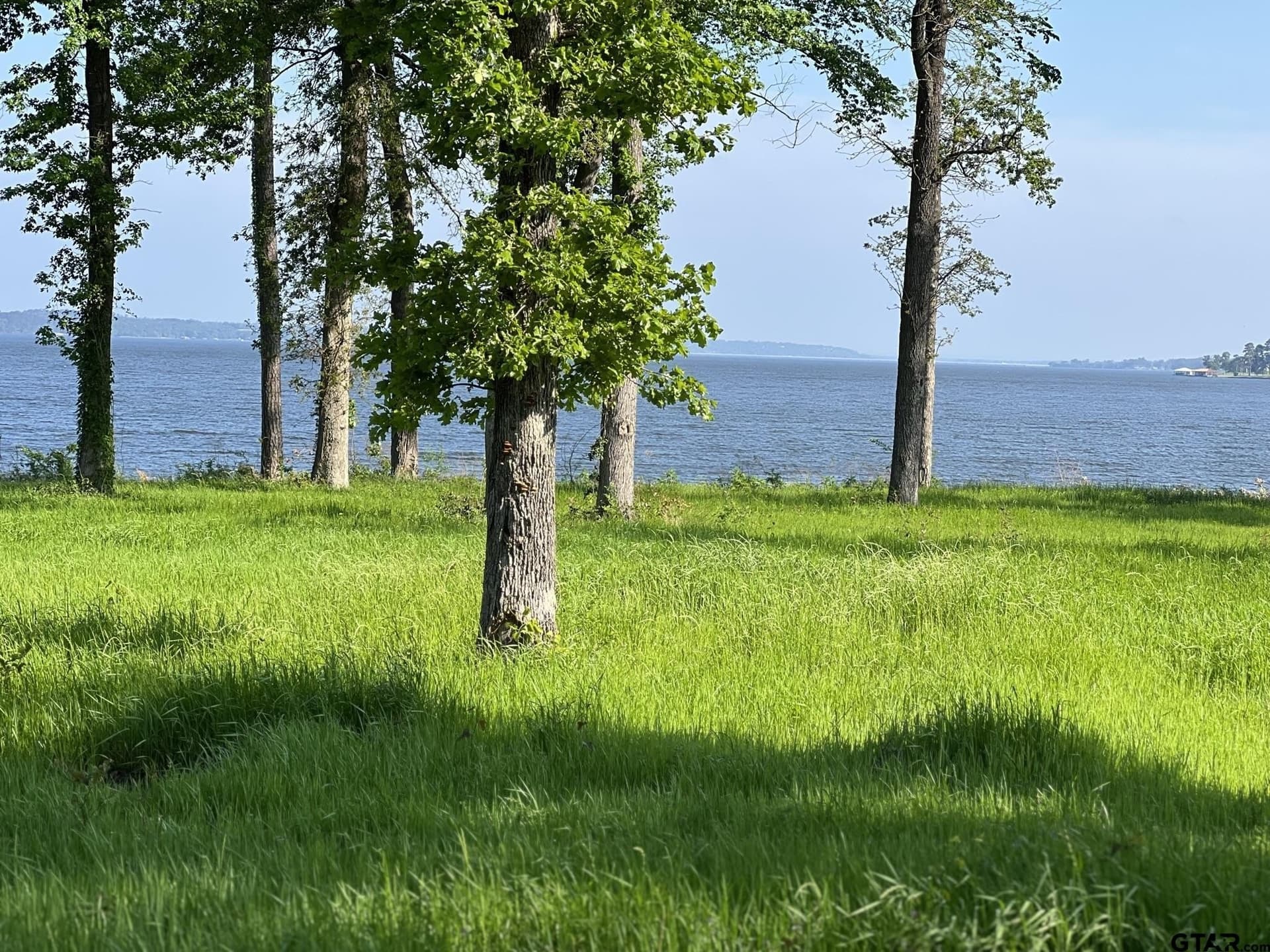 0.89 acres in Henderson County