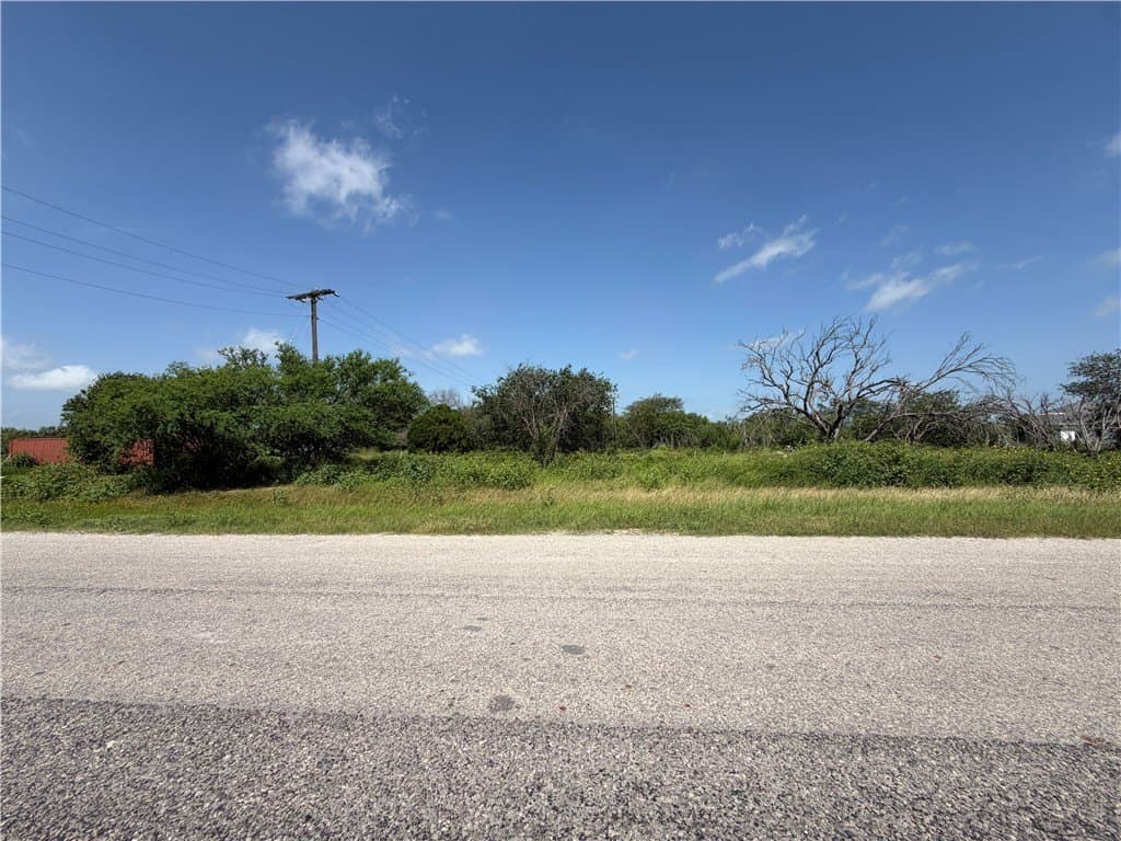 1.56 acres in Jim Wells County