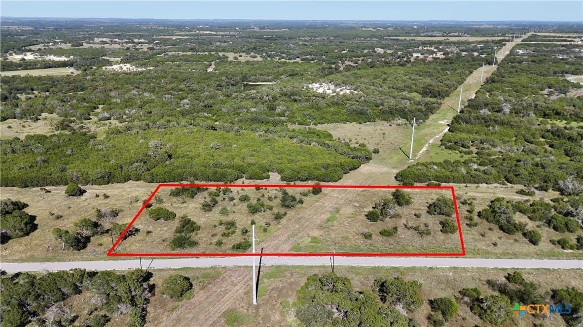 3.21 acres in Burnet County
