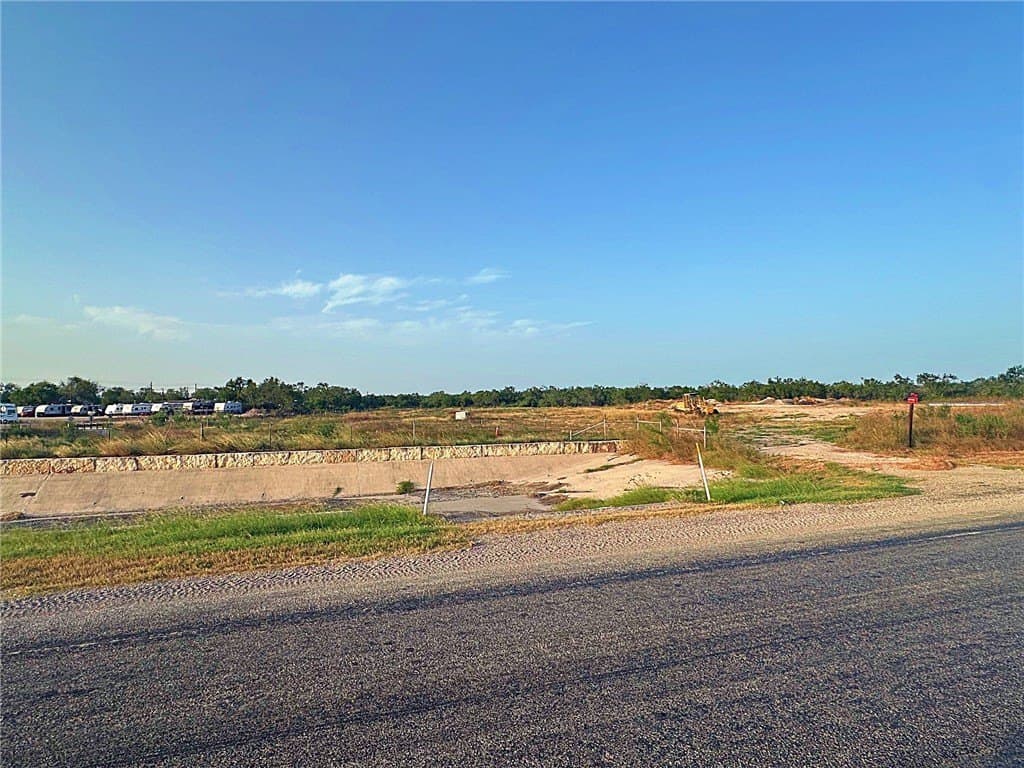 100,000 acres in McMullen County