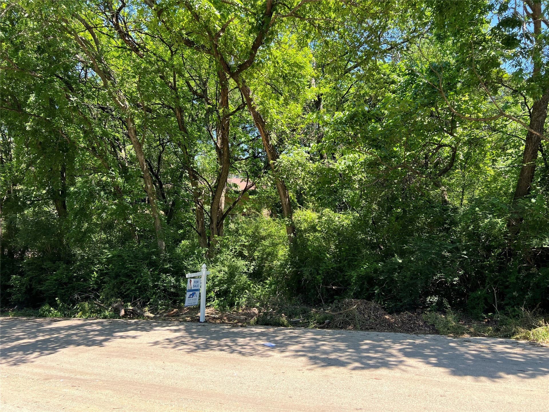 0.5 acres in Dallas County