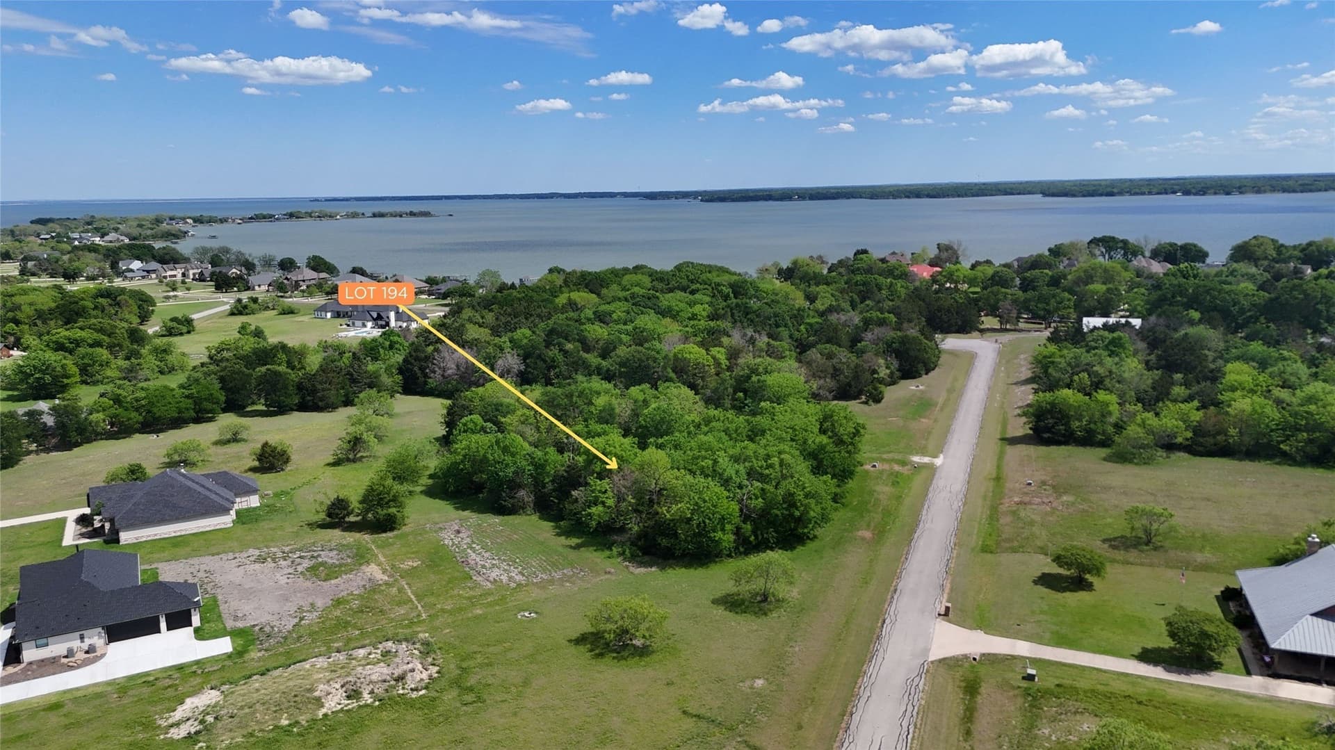 1.12 acres in Navarro County