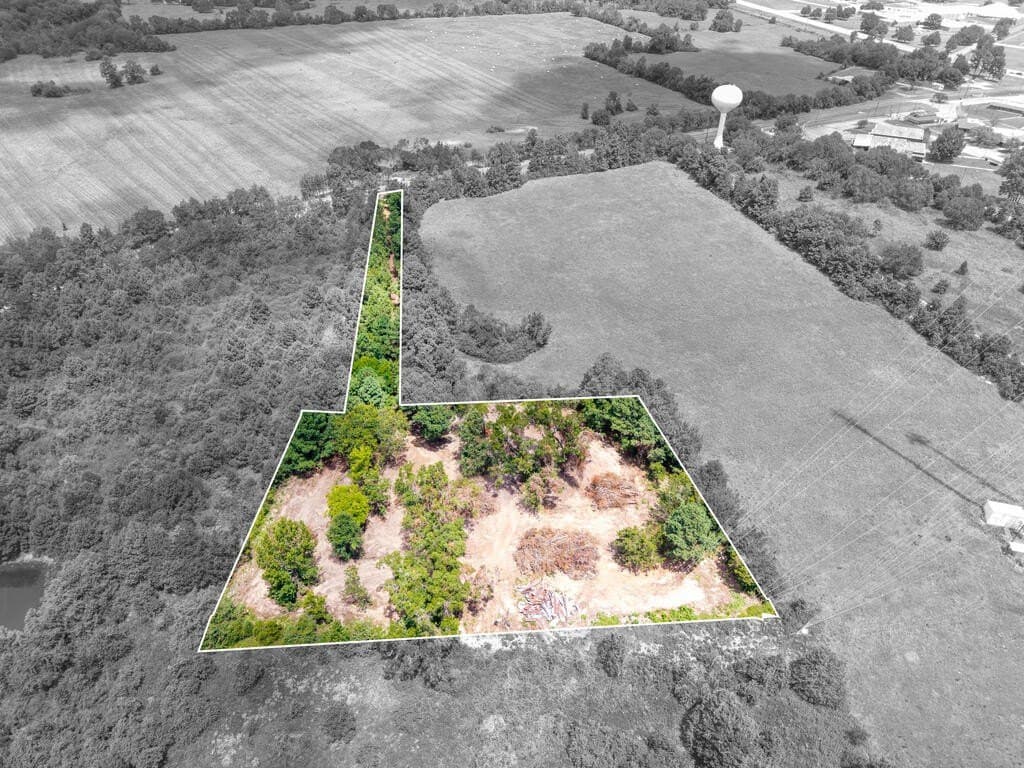2.8 acres in Texas County