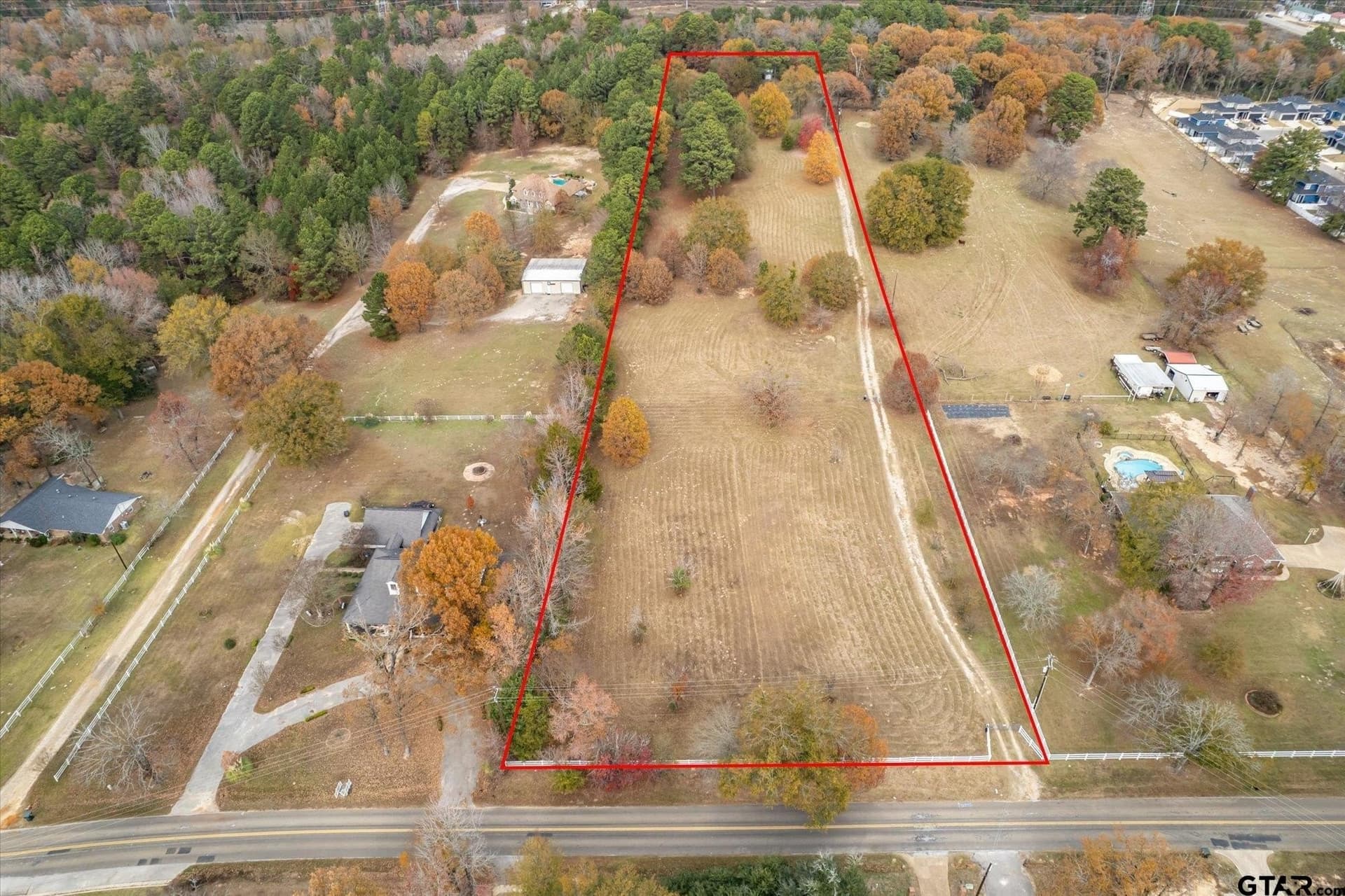 6 acres in Smith County