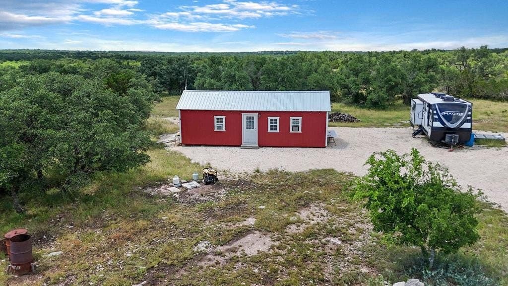 39.25 acres in Schleicher County