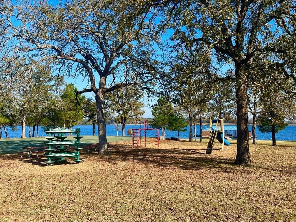 0.53 acres in Henderson County
