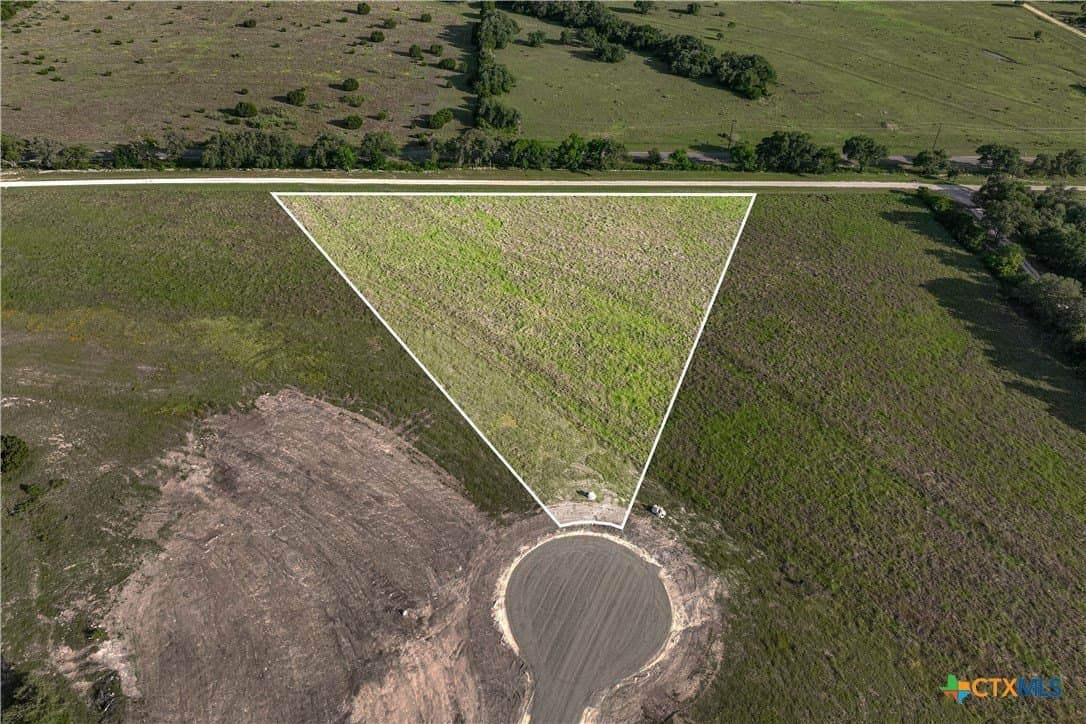 3.01 acres in Burnet County